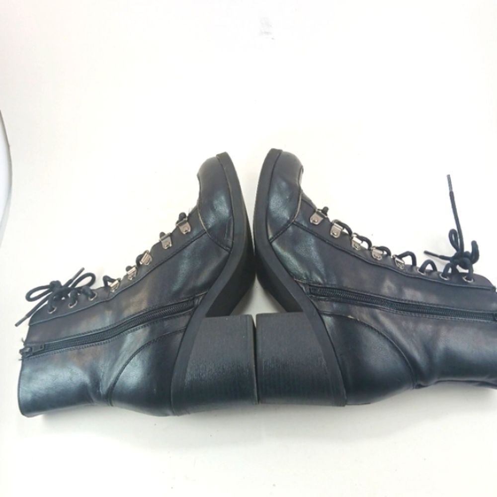 By Guess Block Heel Combat Boot Lace Up/Zip Up Black Faux Leather Women 9M. - Picture 9 of 11